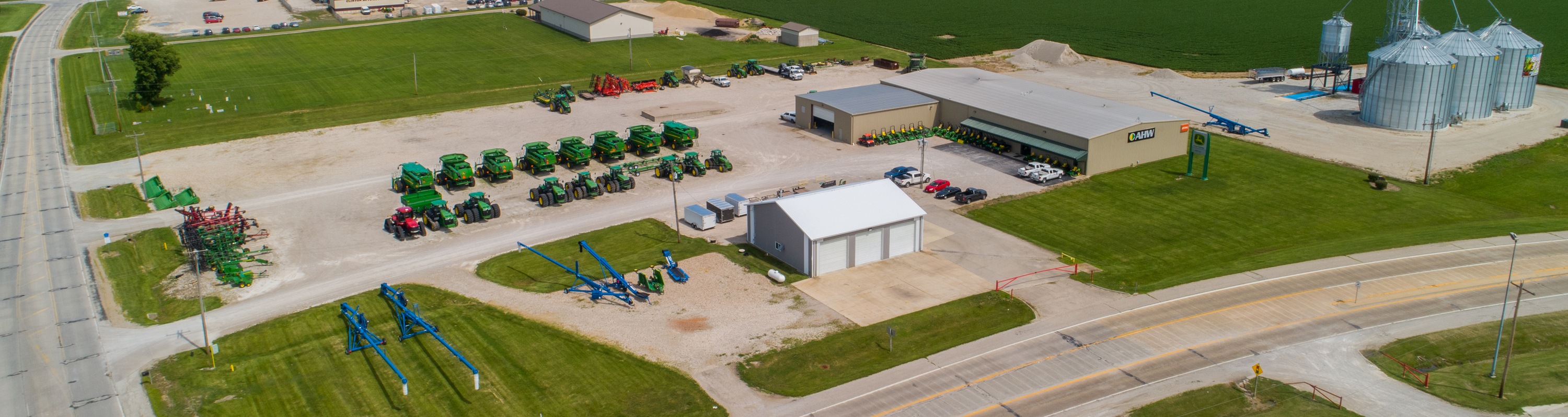 Clinton, IL Quality John Deere Equipment Tractors, Combines